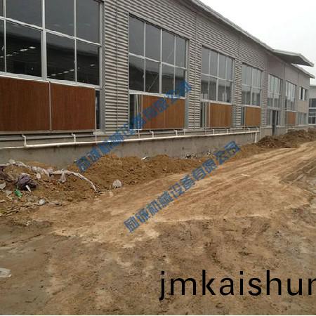 鋼(gang)構(gou)車(che)間(jian)負(fu)壓式(shi)水(shui)簾(lian)降(jiang)溫(wen)機(ji)組(zu)2