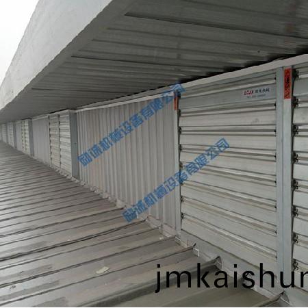 鋼(gang)構車間頂(ding)部抽(chou)風機組(zu)3